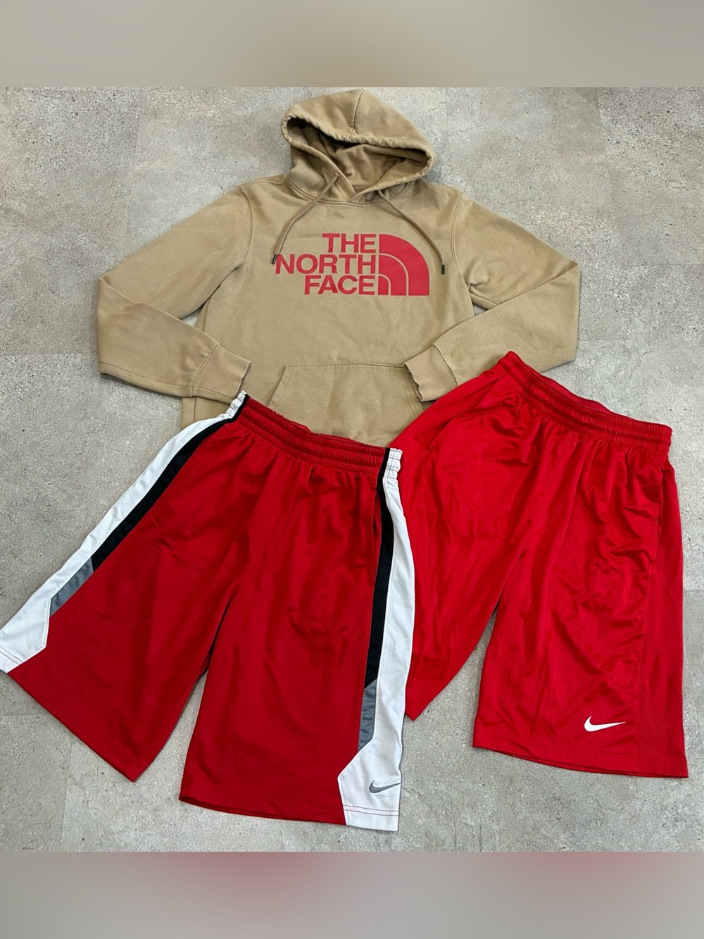 Mens NIKE/NORTH FACE Athletic Shorts & Hoodie Sweatshirt, sz Medium